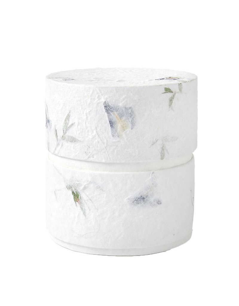 . Eco urn  bekleed met natuurpapier met bloemen