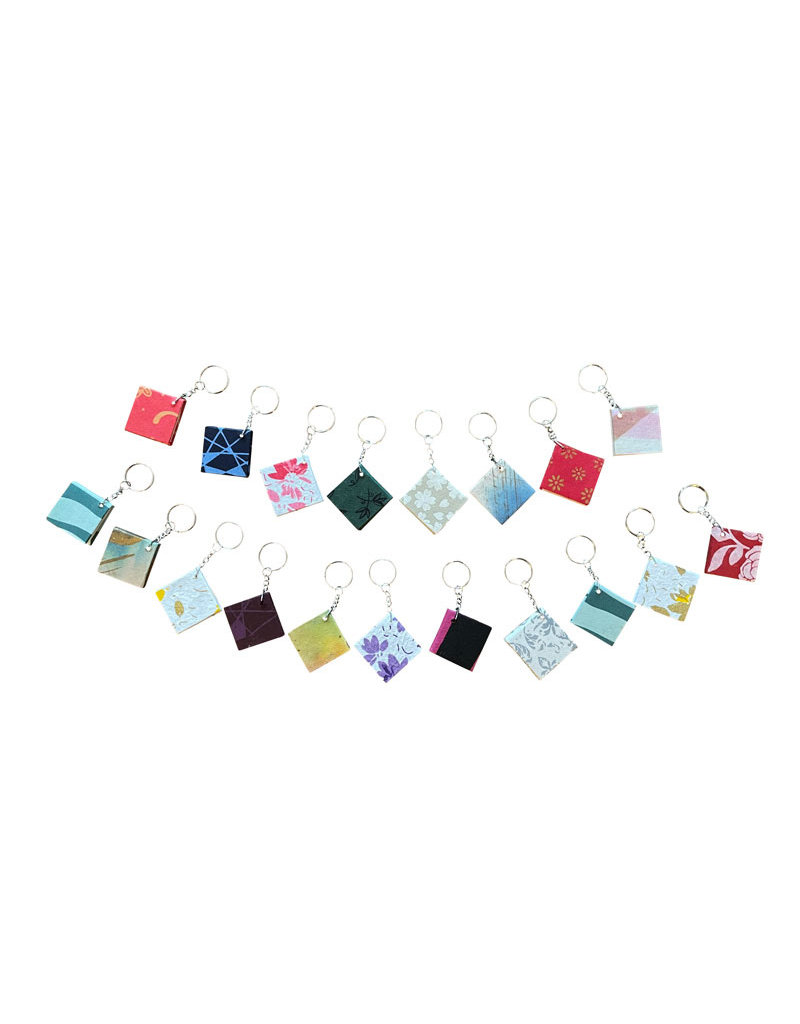 Lot de 50 porte-cles petite livre