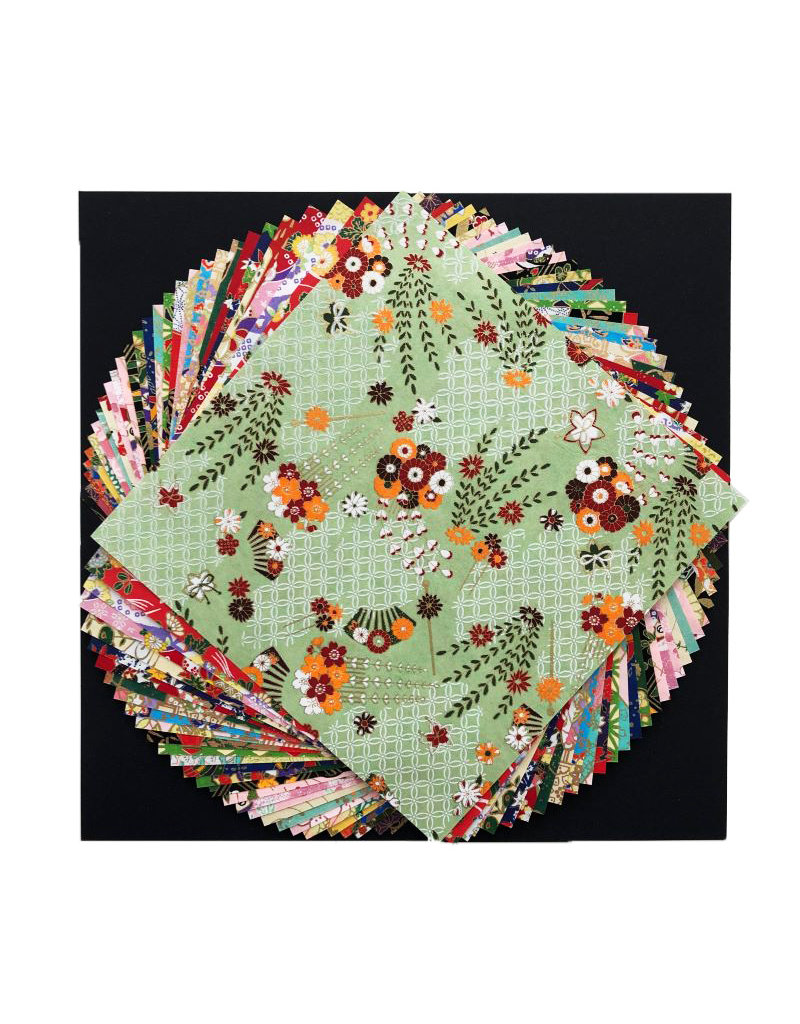 Set of 30 sheets in different designs japanese paper