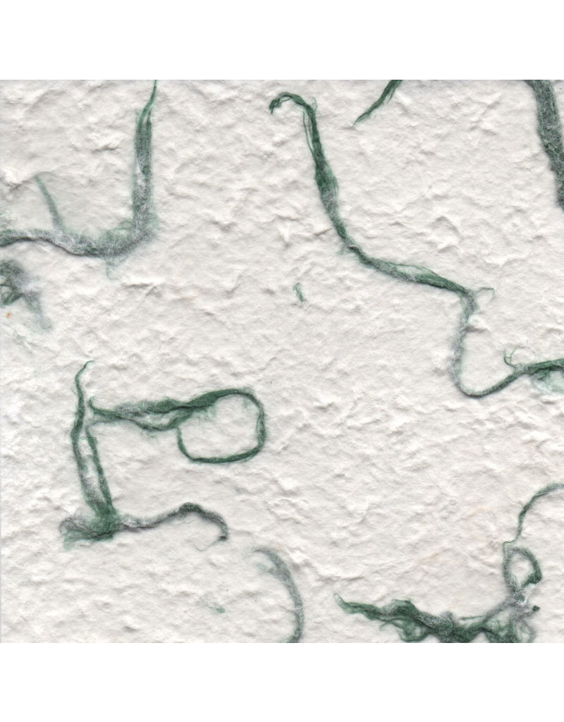 TH807 - Papier de mûrier avec fibres vertes