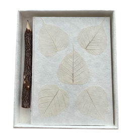 TH253 Notebook mulberrypaper, box and pencil