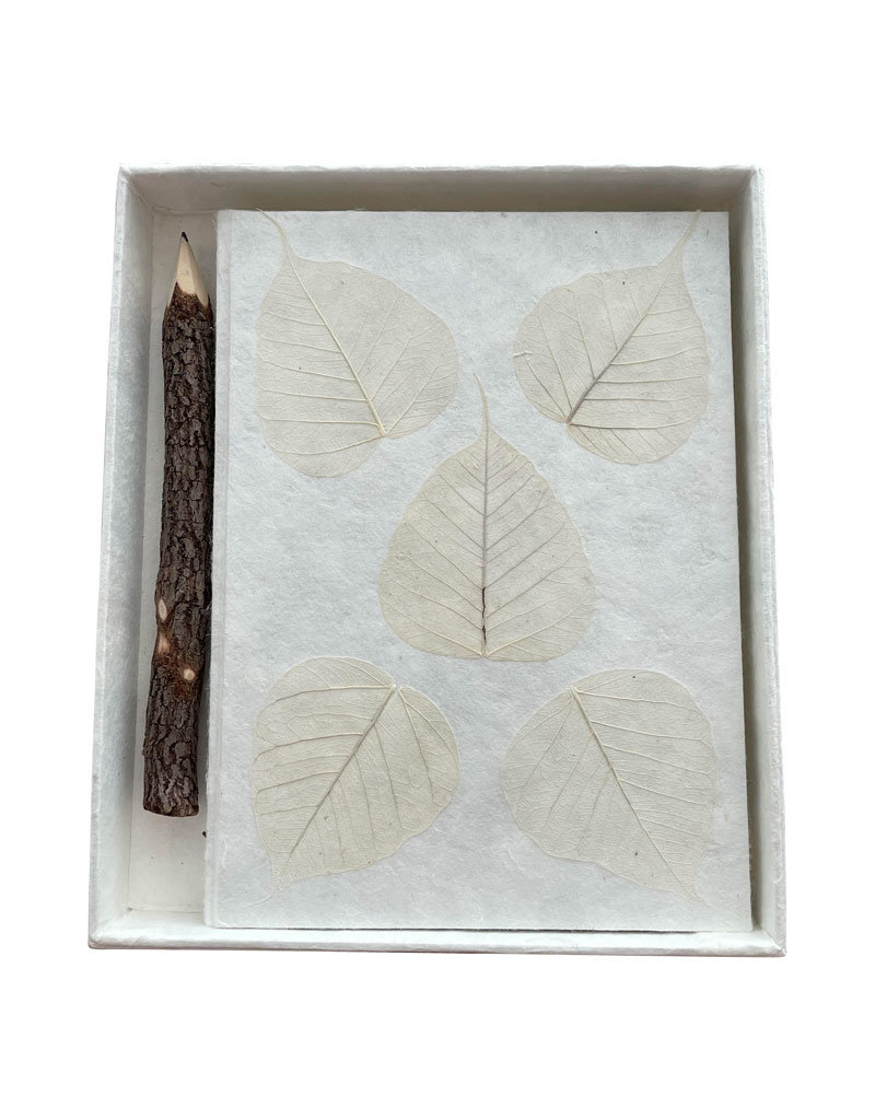 Notebook mulberrypaper, box and pencil