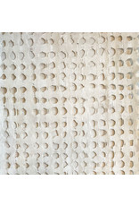 Amate papier met geweven kant