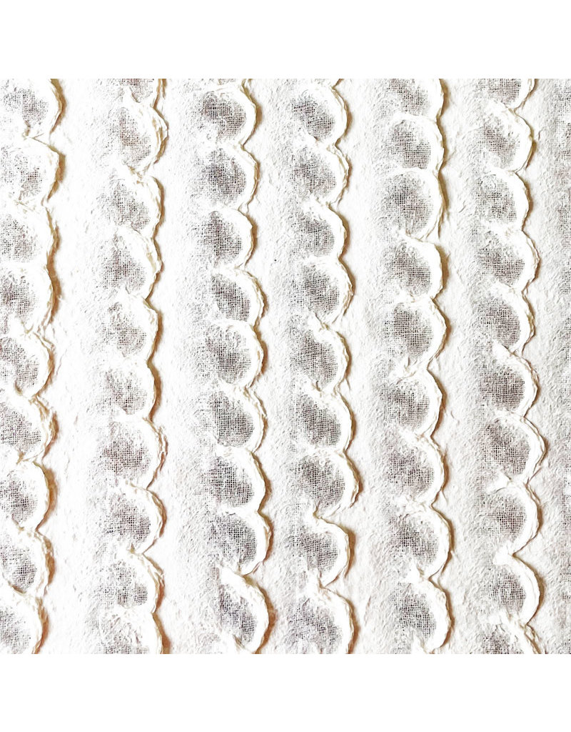 Maulbeerpapier mit geprägten Halbkreisen