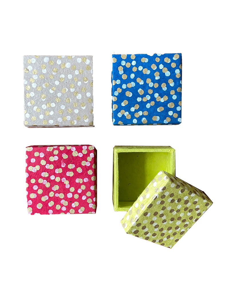 Ensemble de 4 boîtes avec imprimee de points