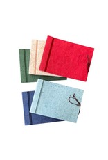 PN246 - Album with leather cover