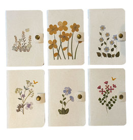 PN255 Notebook Gampi papier met bloem 15x11cm