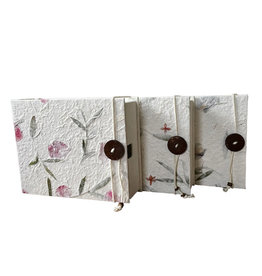 TH374 - Keepsake box with ring binder