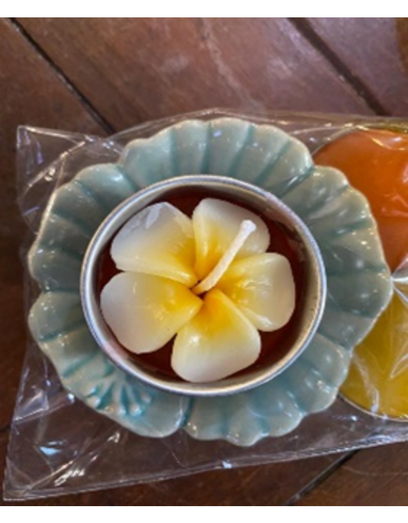 porcelain dish with tea light