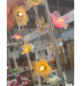 . TH227 String light daisies