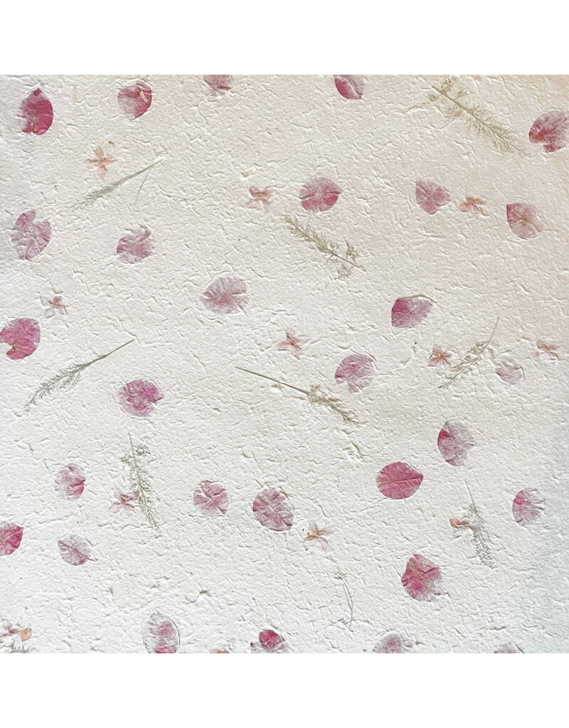 TH946 - Mulberry paper with flower mix