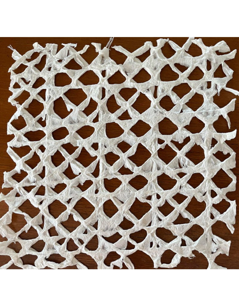 TH943 - Mulberry paper with lace