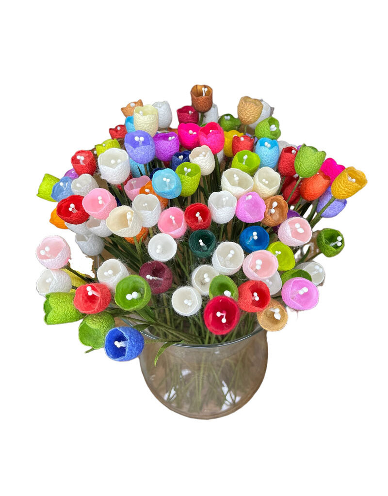 TH337 - Set 12 flowers made of silk cocoons
