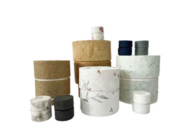 Urns made of natural paper