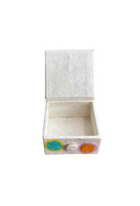 box made of  loktapaper