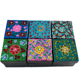 TH448 lacquered box