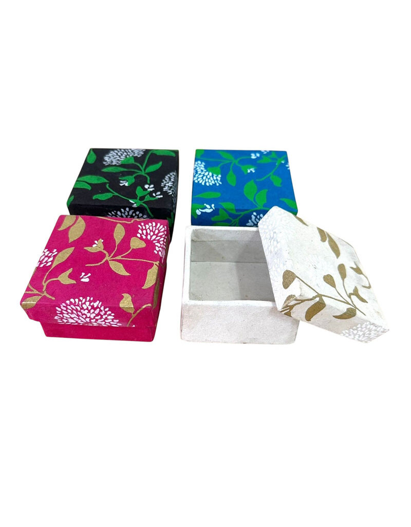 NE427 - Set mit 4 Schachteln aus Lokta-Papier