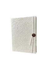 TH314 - Keepsake box with closure string and button