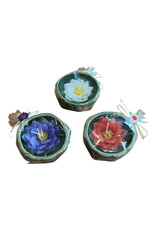 Porcelain dish with flower candle