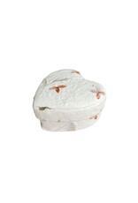 Heartshape box with flowerpaper