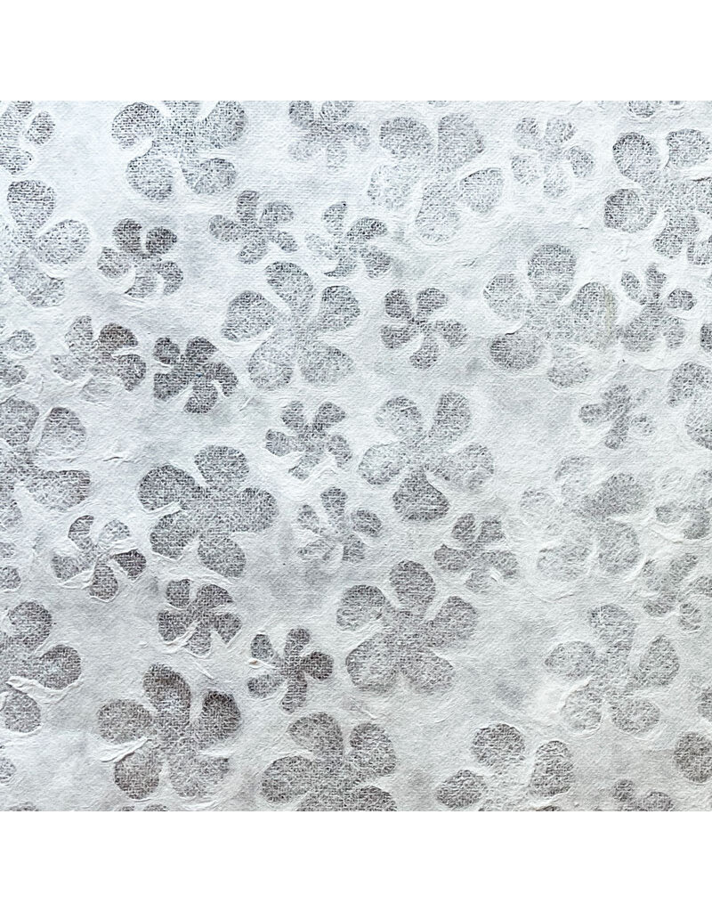 TH844 - Mulberry lace paper with a floral design