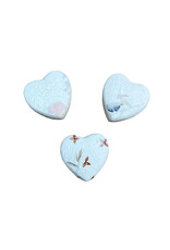 Heartshape box with flowerpaper