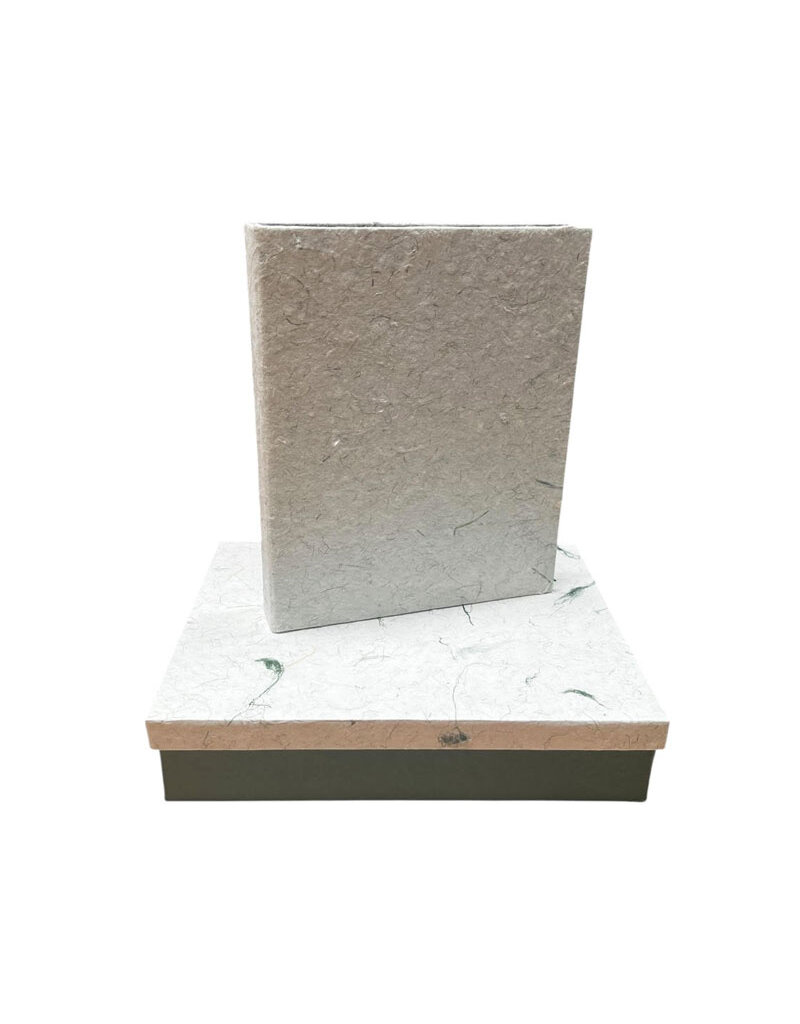 Set aus Box und Register