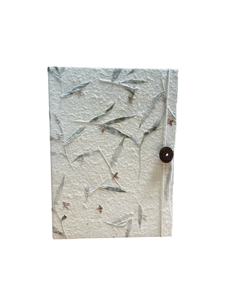 Keepsake box, closure string and button