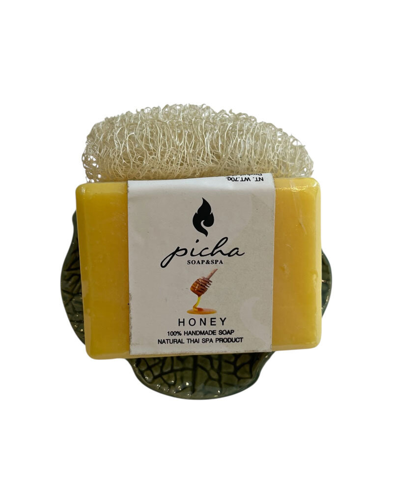 Porzellanschale mit Seife/Loofah-Schwamm