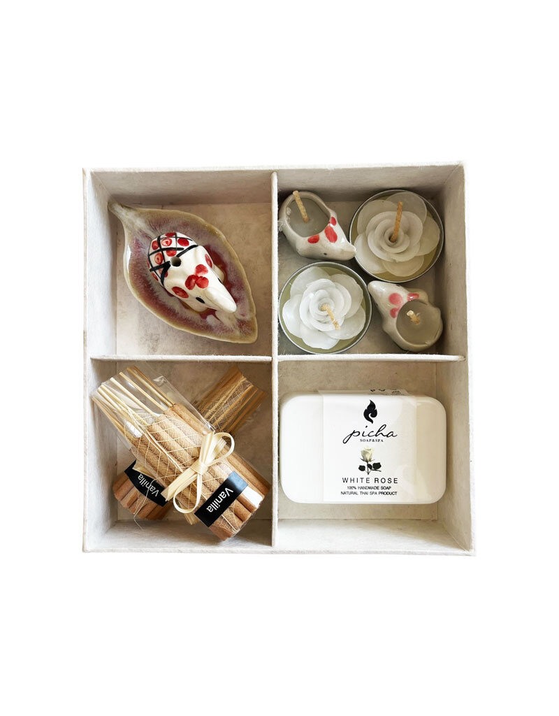 Emballage cadeau d'encens et de bougies