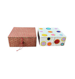 NE182 - Square box made of lokta paper