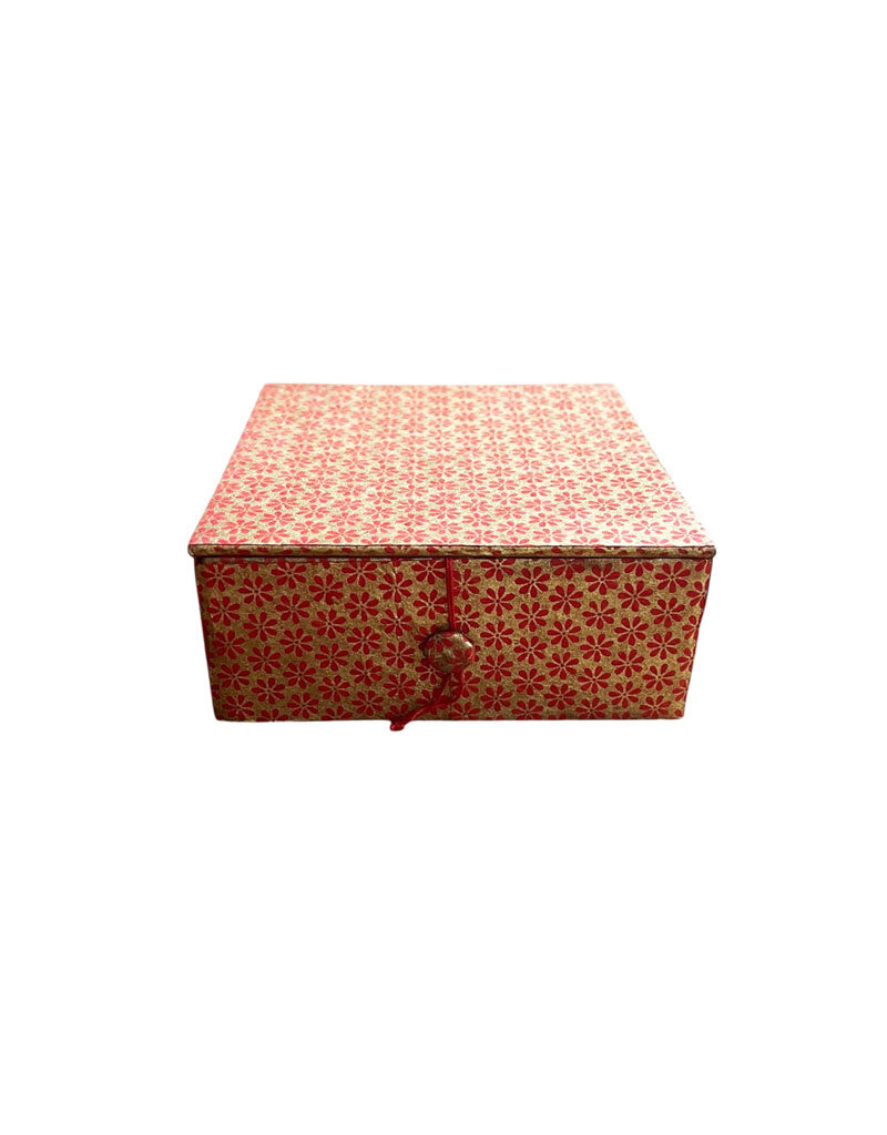 box made of  loktapaper