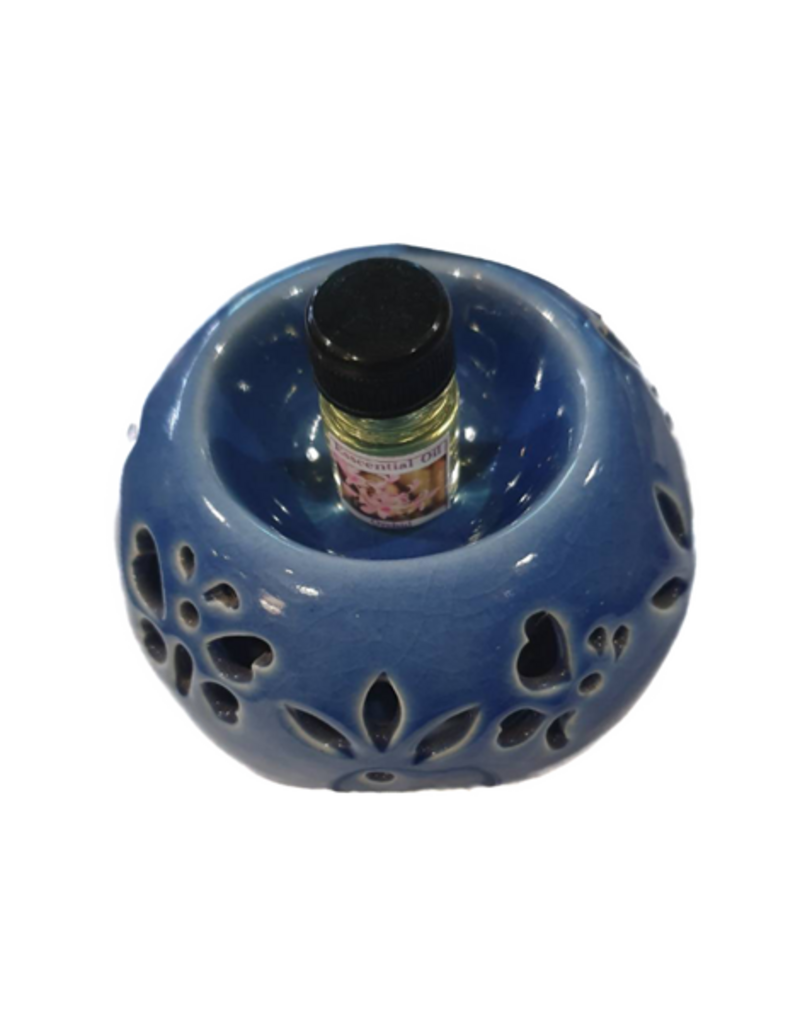 Porcelain oil burner, with scented oil