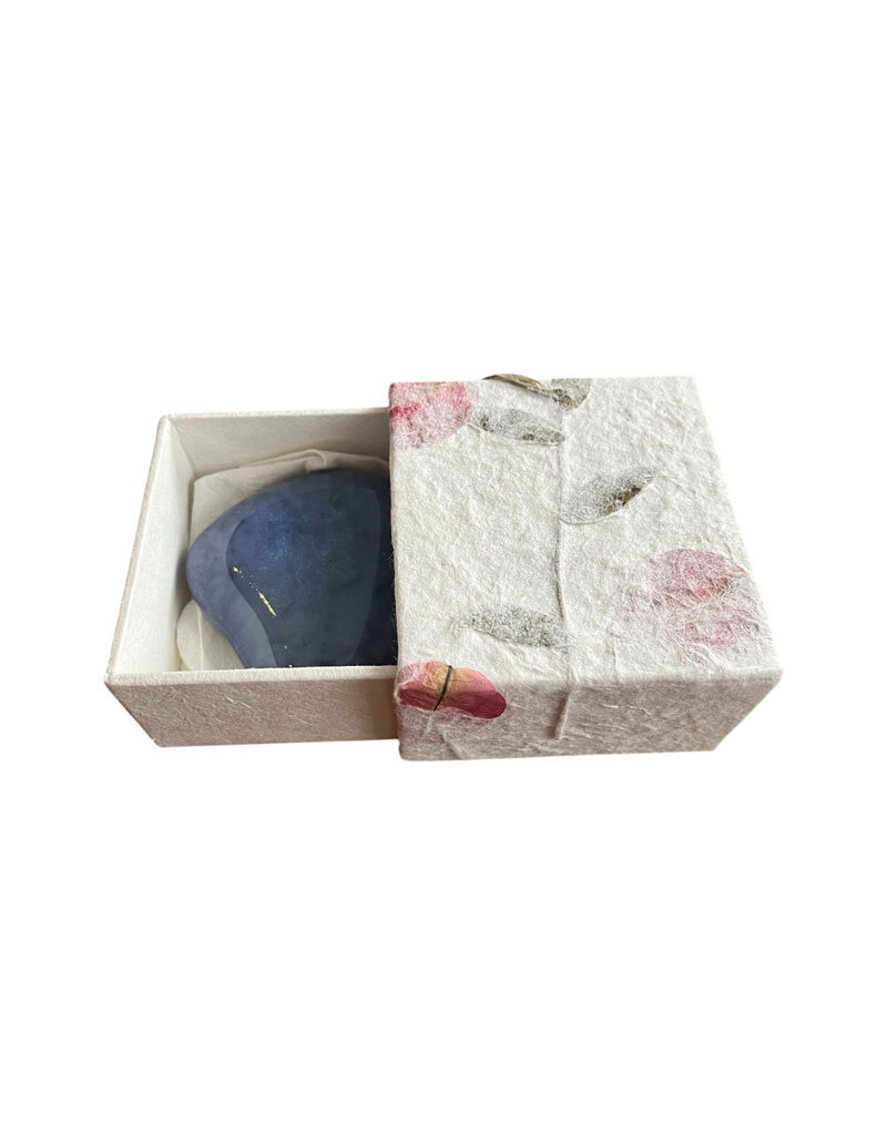 TH047 - Ceramic heart-shaped keepsake stone