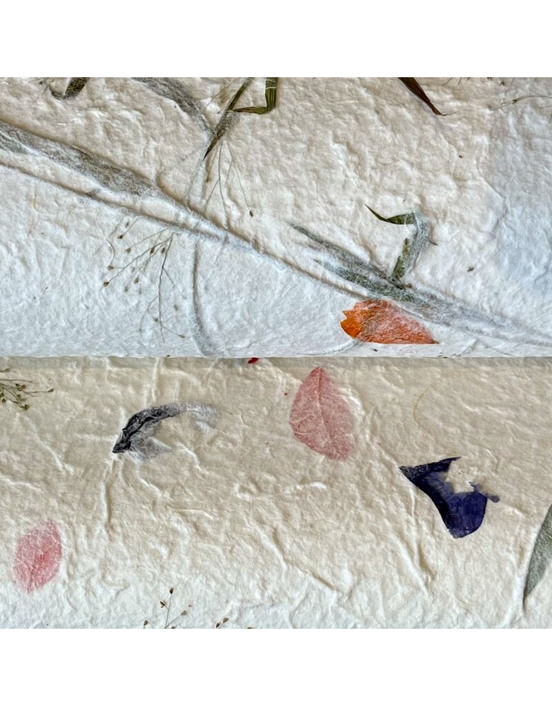TH715 - Papier de mûrier avec mélange de fleurs