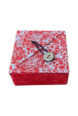 NE232 - Square box made of lokta paper