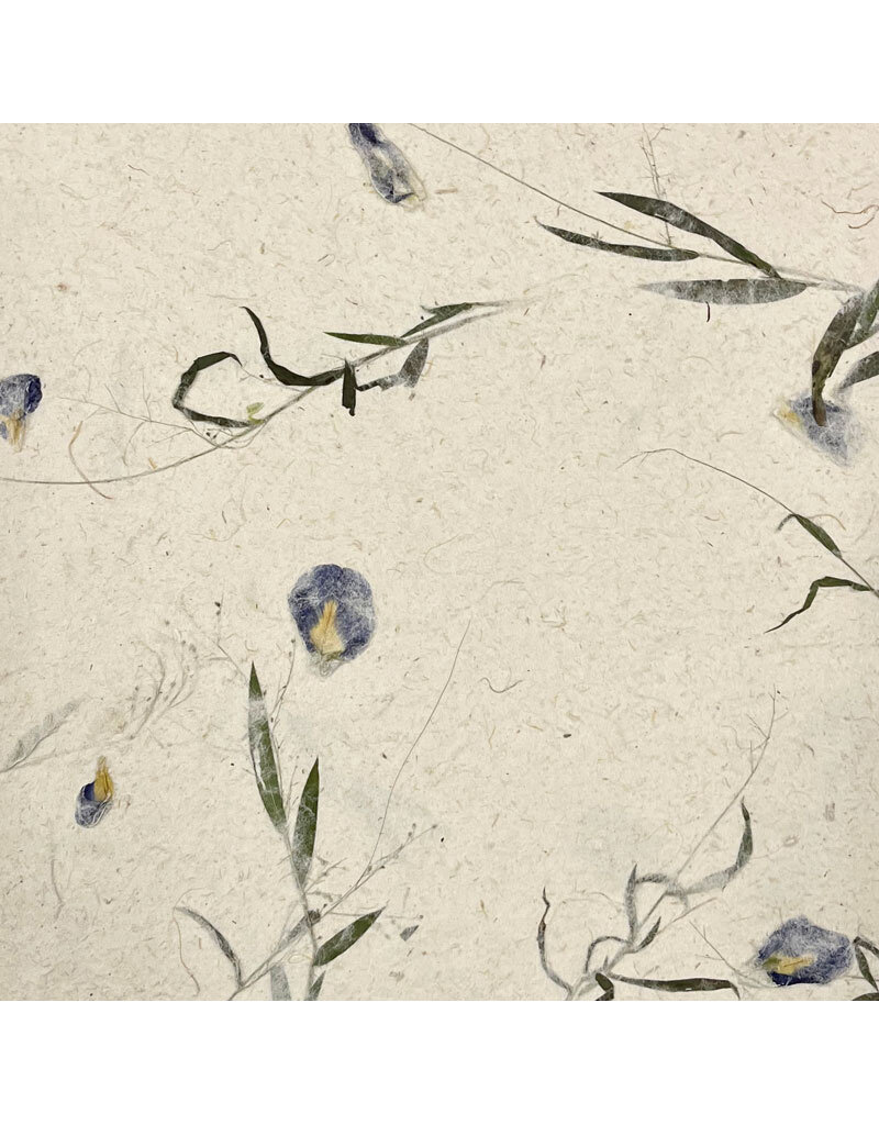 TH919 - Mulberry / rice paper with flowers