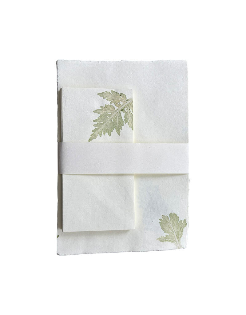 AE050-10 sheets and envelopes, leaf print