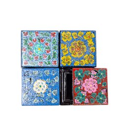 TH448 - Lacquer box 5x5 cm