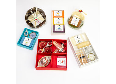 Gift sets with natural soap