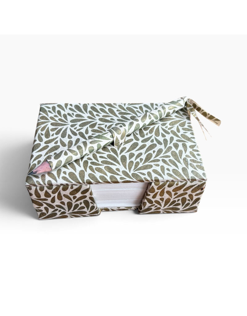 NE184 - Lokta paper box with notepads