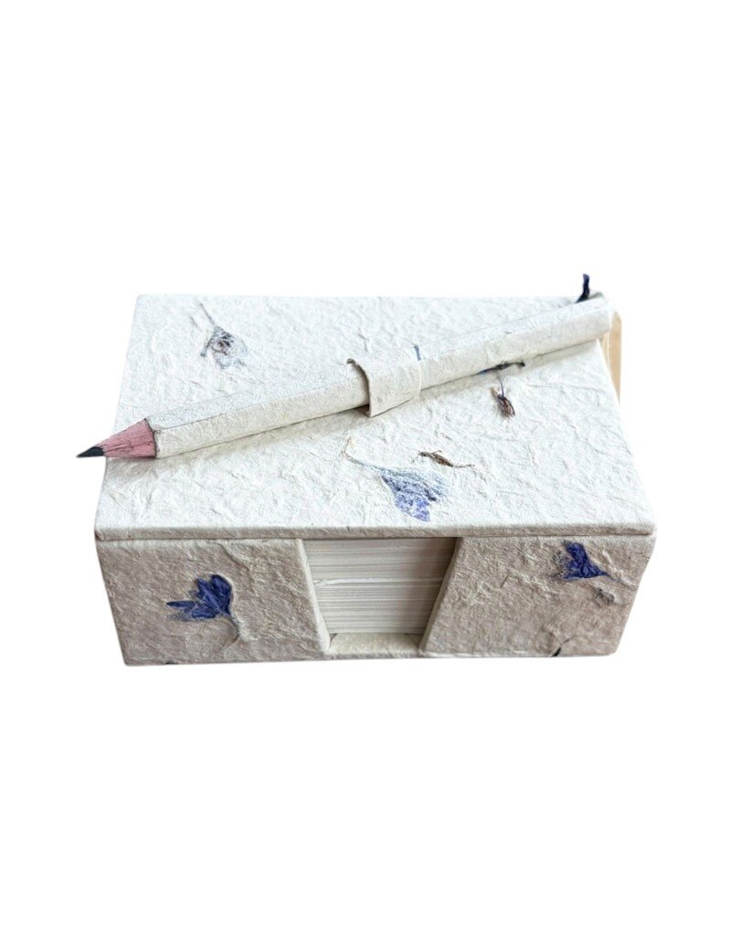 NE184 - Doosje van lokta papier met notitiebriefjes