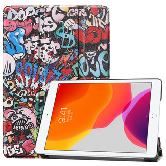 Cover2day Case2go - iPad 2020 Case - 10.2 inch - Slim Tri-Fold Book Case - Lightweight Smart Cover - Graffiti