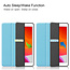 iPad 2020 hoes - 10.2 inch - Tri-Fold Book Case met Apple Pencil houder - Licht Blauw
