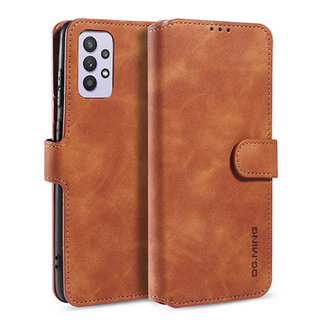 CaseMe CaseMe - Samsung Galaxy A32 5G  Case - Magnetic 2 in 1 Case - Leather Back Cover - Light Brown