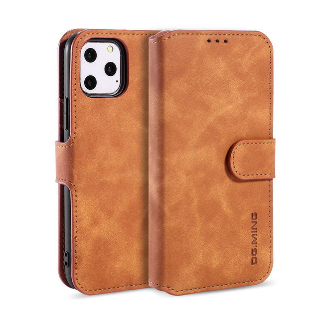 CaseMe - iPhone 12 Pro Max Case - with Magnetic closure - Leather Book Case - Light Brown