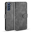 CaseMe - Samsung Galaxy S21 FE Hoesje - Met Magnetische Sluiting - Ming Serie - Leren Book Case - Grijs