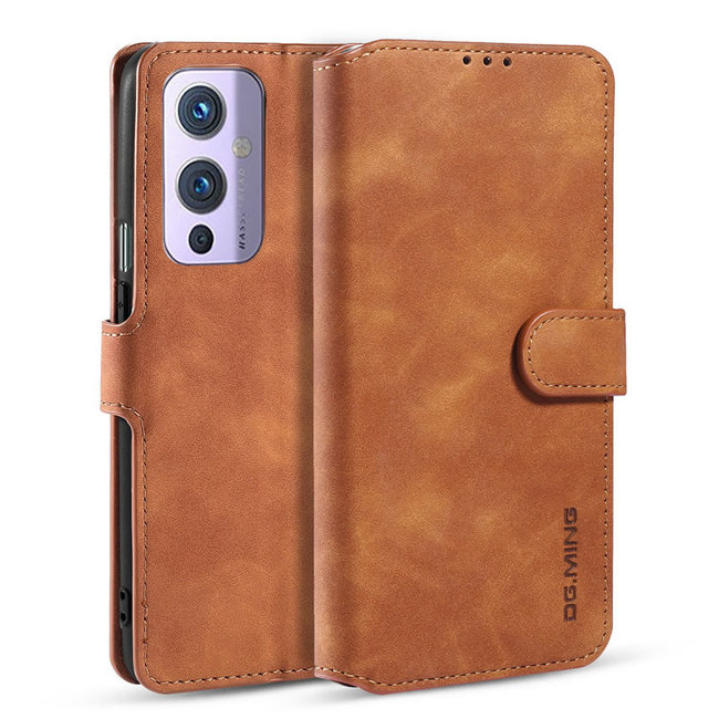 CaseMe - OnePlus 9 Case - with Magnetic closure - Leather Book Case - Light Brown