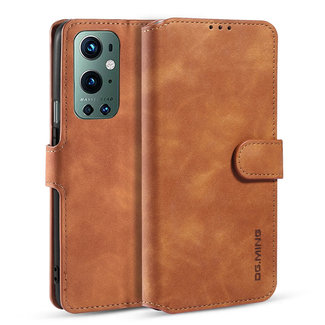 CaseMe CaseMe - OnePlus 9 Pro Case - with Magnetic closure - Leather Book Case - Light Brown