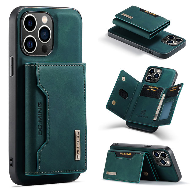 CaseMe - Telefoonhoesje geschikt voor iPhone 14 Pro Max - Back Cover - Met Magnetische Pasjeshouder - Groen